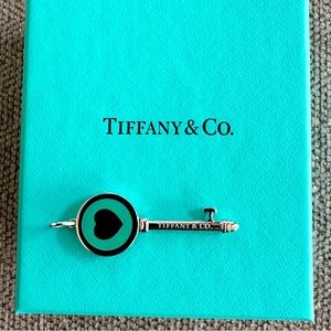 Tiffany & Co, blue heart key